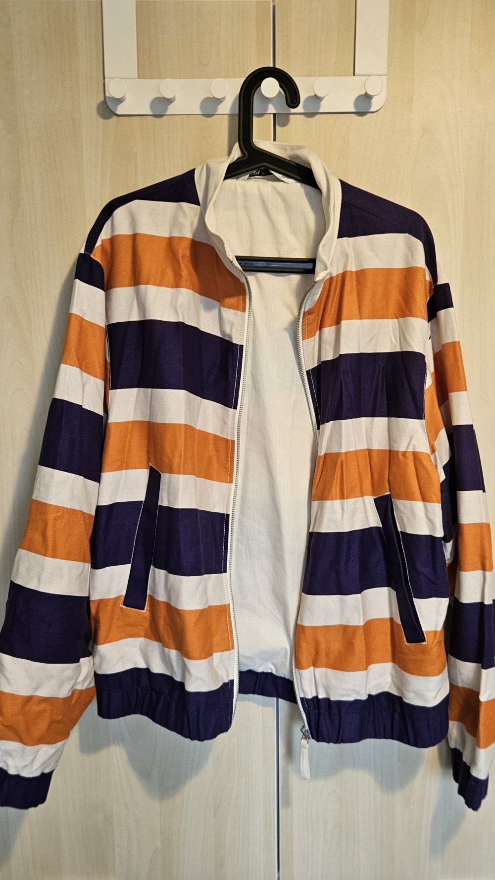 Zara Jacke gestreift