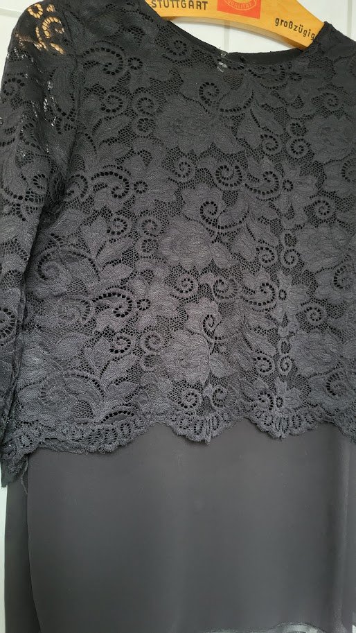 Schwarzes spitzenshirt gr. 38 
