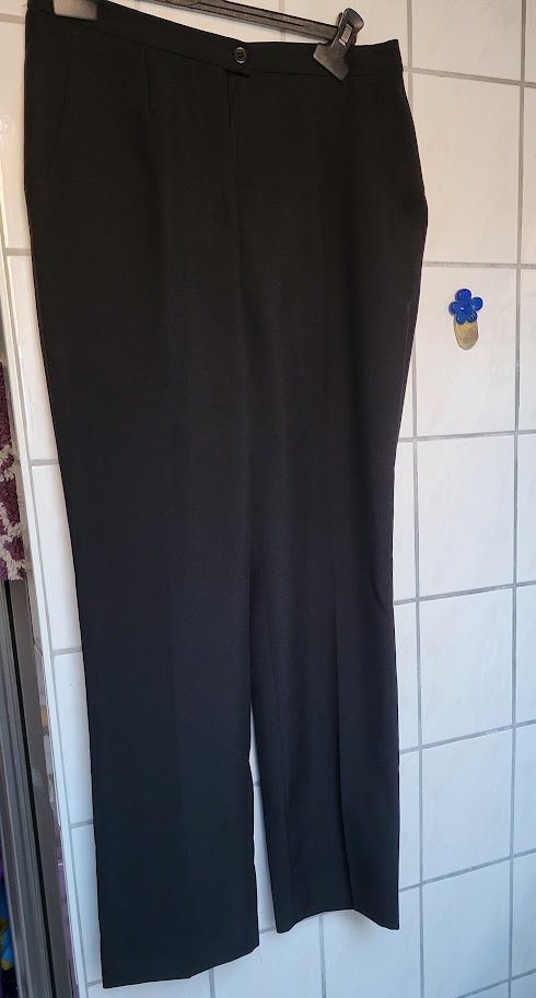 Hartmann schwarze Damenhose gr. 20 (kurzgrösse von 40)