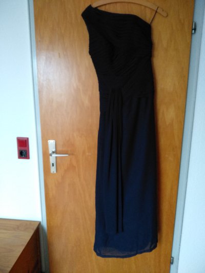 Abendkleid One-Shoulder