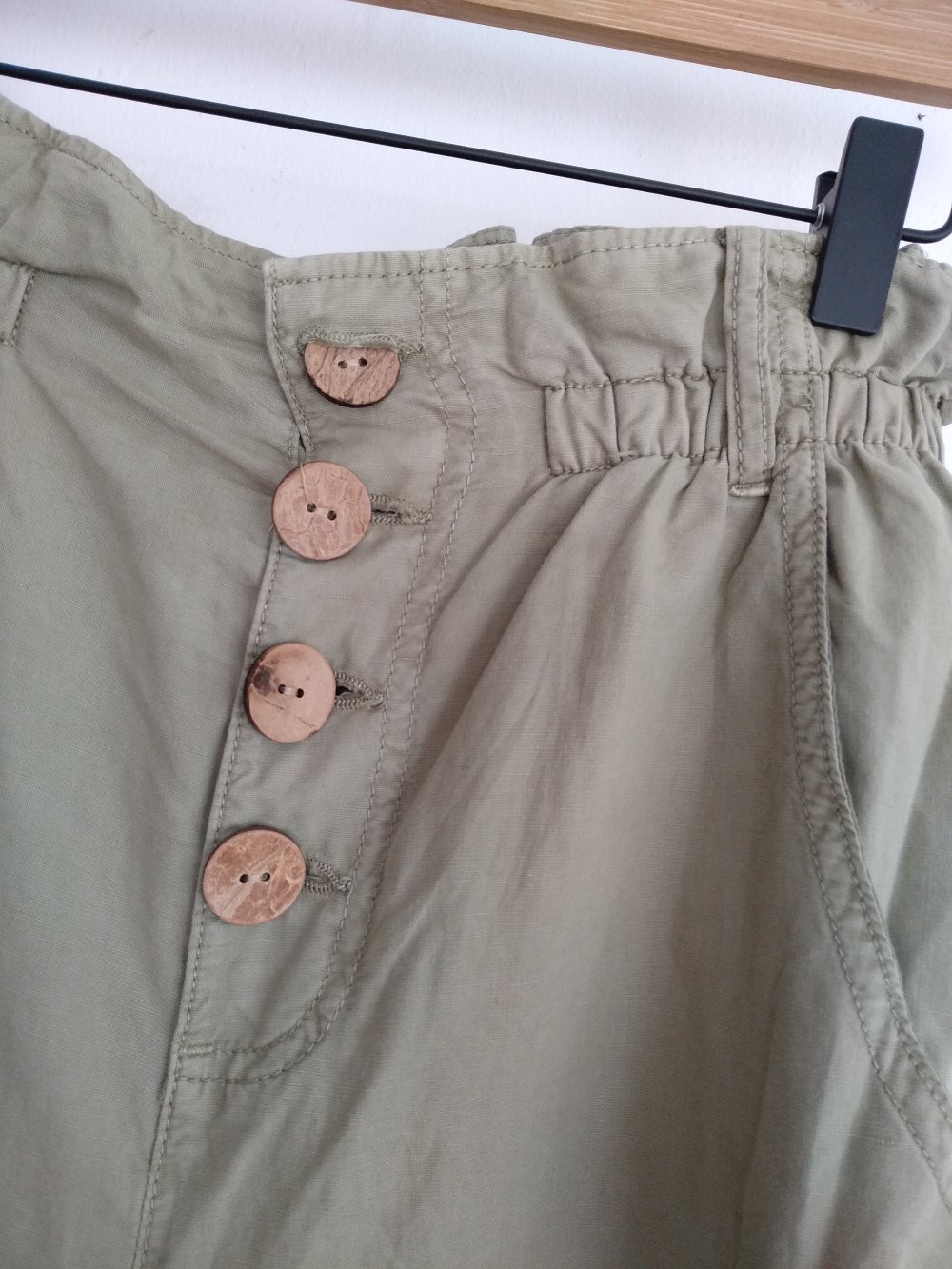 Paperback, Hose