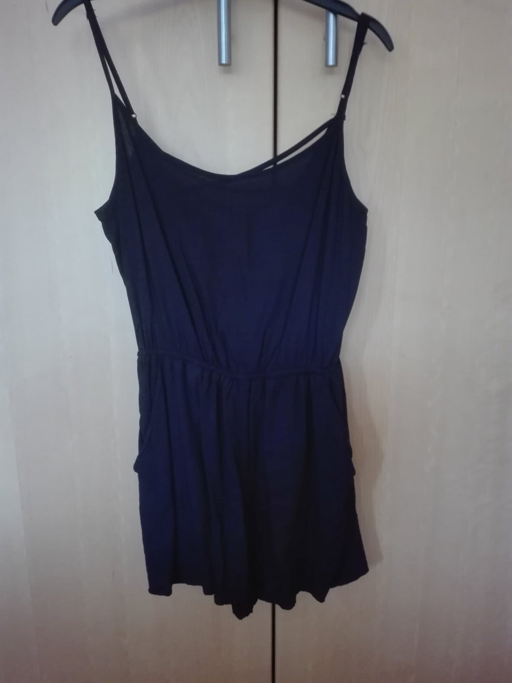 Schwarzer Jumpsuit von H&M 