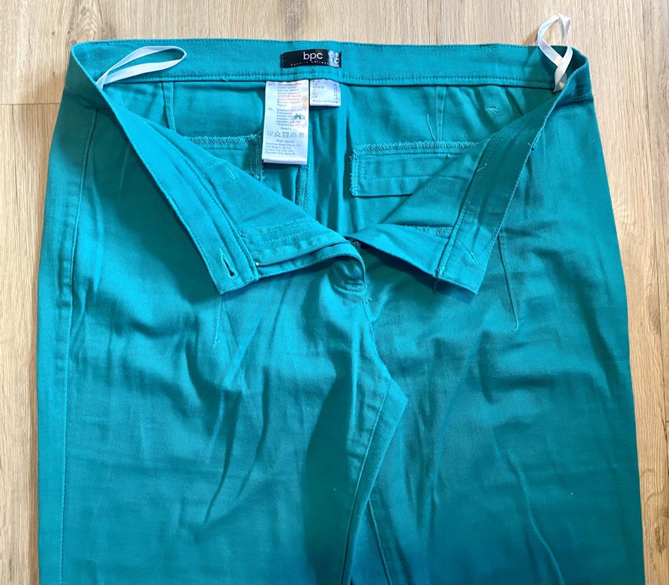 Damen Hose Stretch Umschlag Gr.42 in Grün von bpc NW