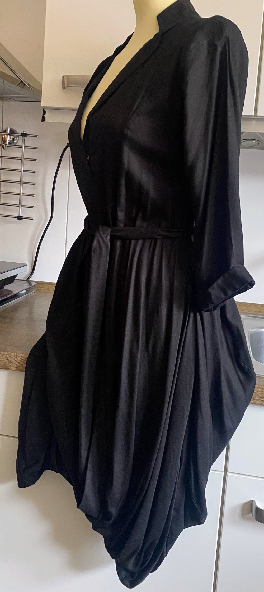 NEU Damenkleid in Ballonform, Gr.36, Schwarz von Malvin 
