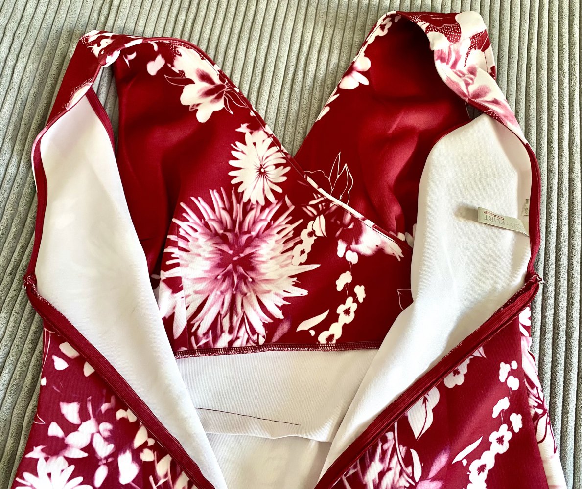 Damen Kleid Sommer Wickel ärmellos Gr.40 geblümt von Bodyflirt NW