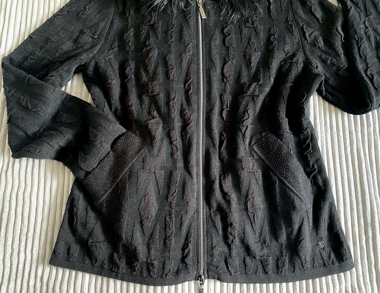 NEU Damen Jacke Strick Kapuze Gr.40 in Schwarz von Monari P.149,90€