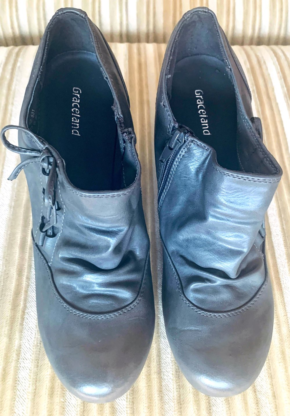 Damen Schuhe Pumps im eleganten Design Gr.39 in Grau von Graceland
