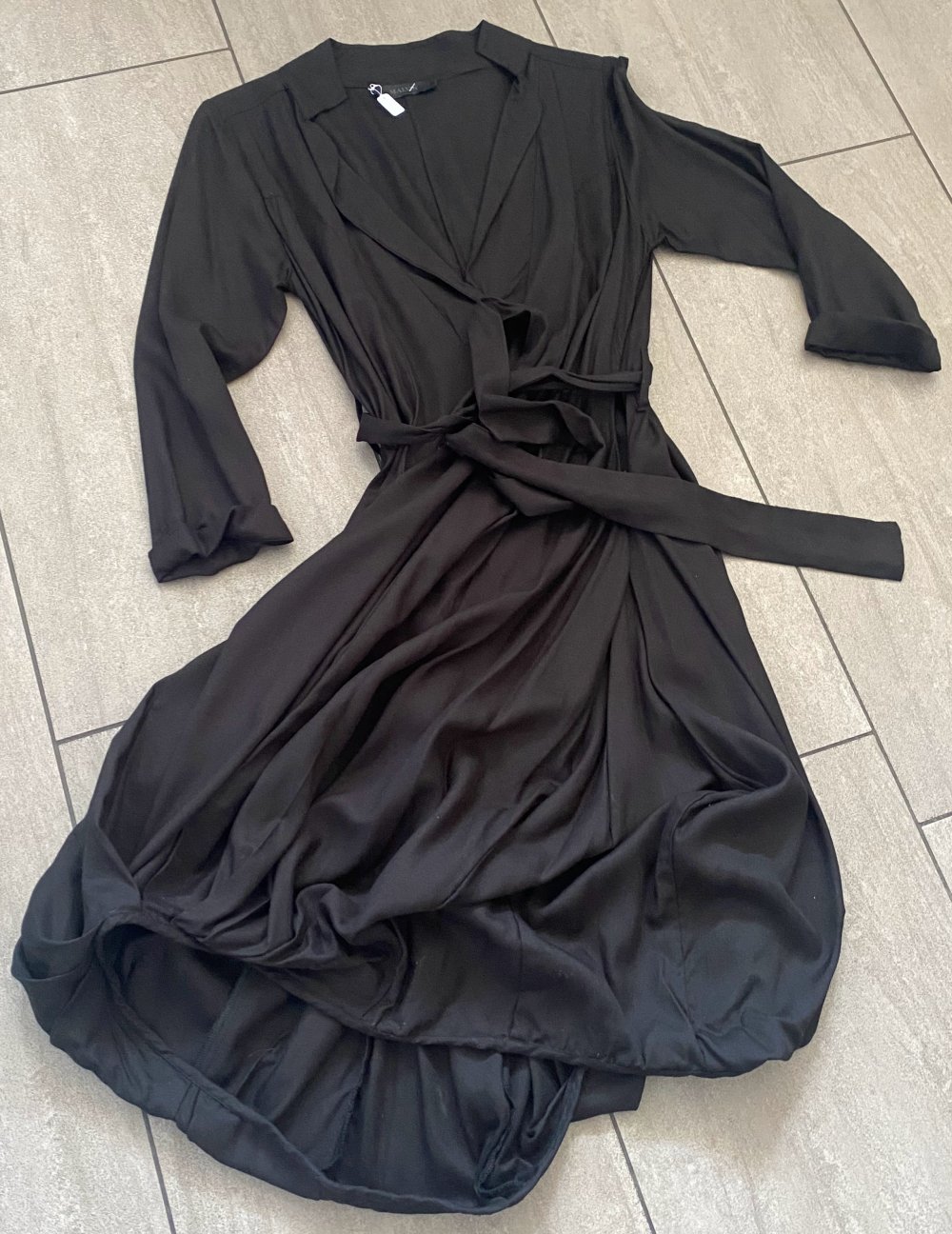 NEU Damenkleid in Ballonform, Gr.36, Schwarz von Malvin 