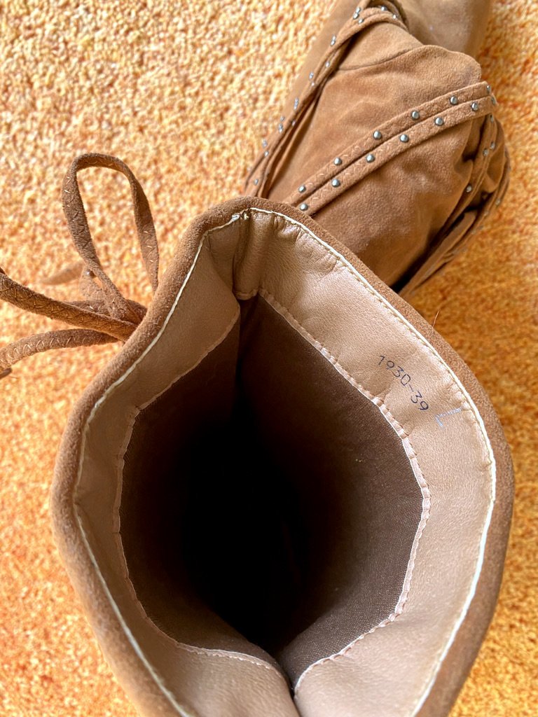 NEU Damen Stiefeletten Samt Imitat Gr.39 in Kognak