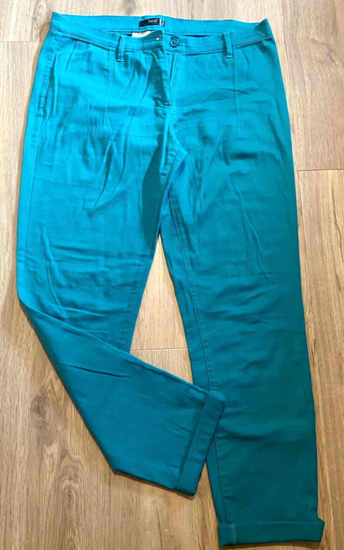 Damen Hose Stretch Umschlag Gr.42 in Grün von bpc NW