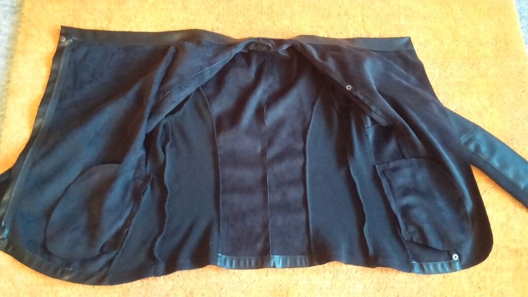 NEU Damen Jacke EDEL Leder-Look Gr.40 in Schwarz 