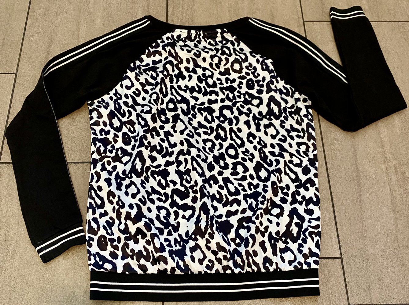 NEU Damen Shirt Stretch Animal Gr.36 in Schwarz/Weiß von JETTE