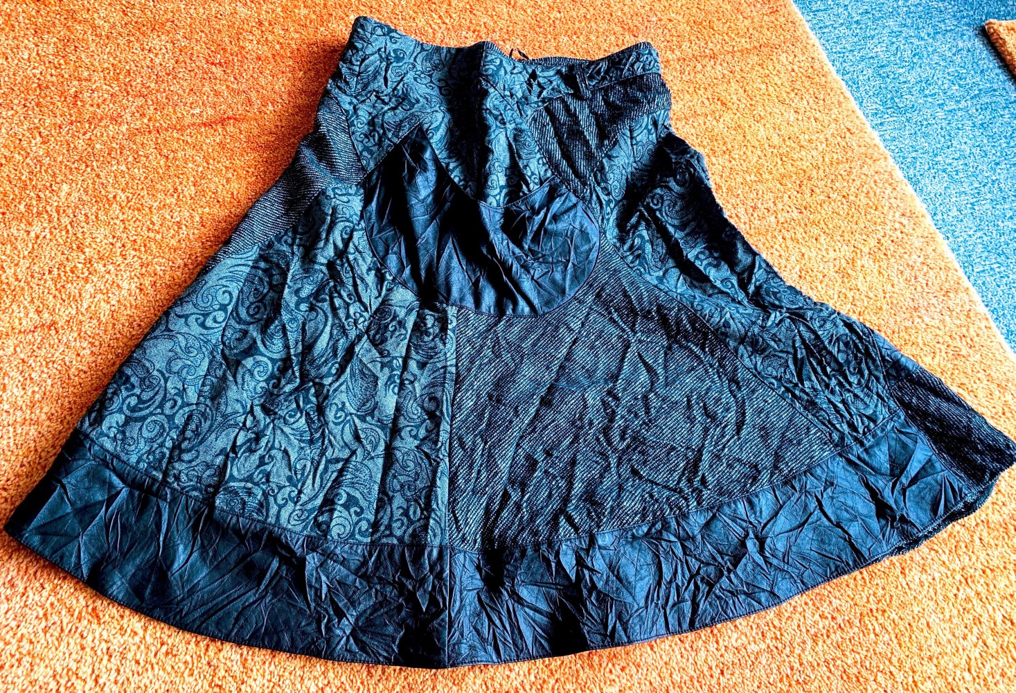 Damen Rock Wolle Asymmetrisch Design Gr.M von Lisa Campione
