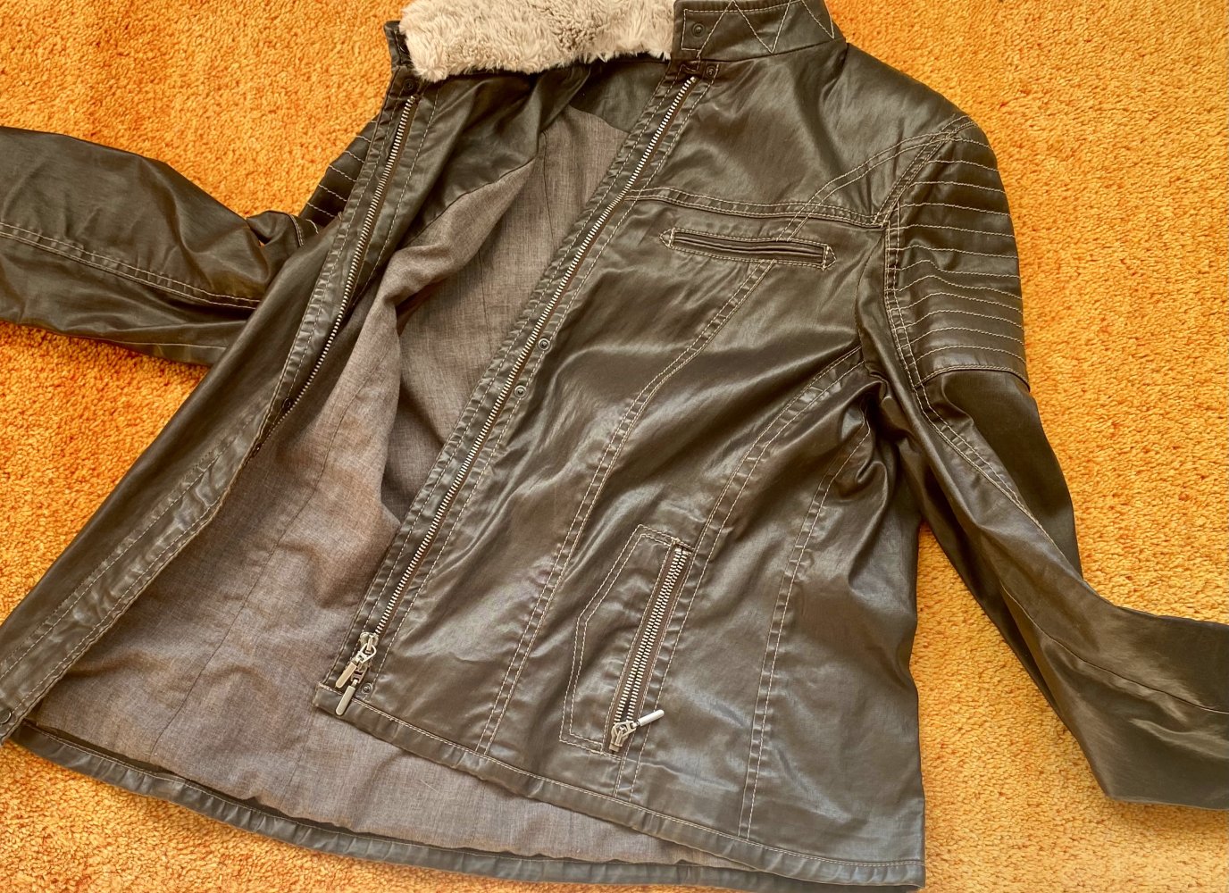 NEU Damen Jacke Leder Imitat Gr.42 in Graubraun von Apanage P.179,95€ 