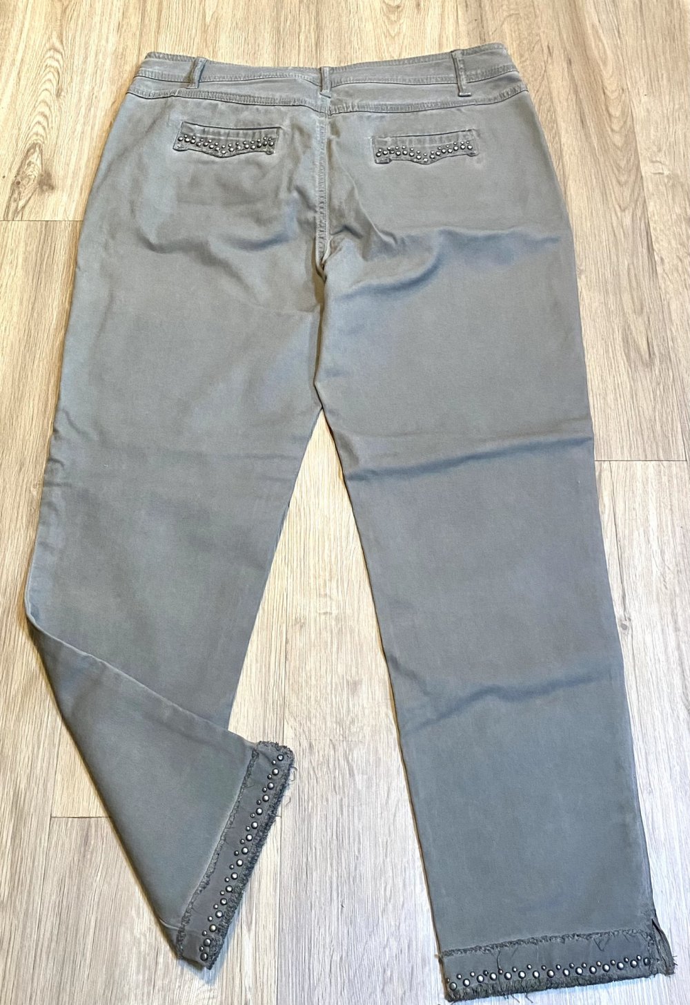 Damen Jeans Stretch 7/8 Hose Gr.40 in Olivgrün von Anna Montana NW