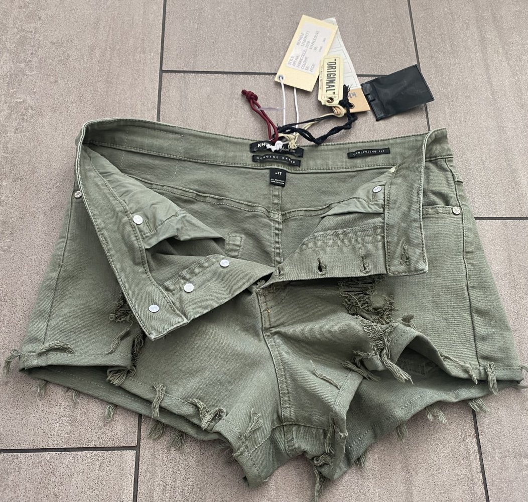 NEU Damen Sexy Shorts Stretch Sommer Gr.S in Khaki von Khujo 69,95€
