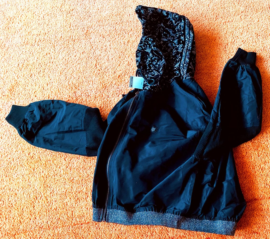 NEU Damen Blouson Bomberjacke Kapuze Gr.38 in Schwarz von Campione