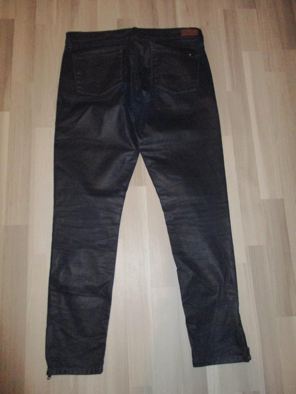Dunkelblaue Hose von Tommy Hilfiger - Größe 31/32 - TOP-Zustand!