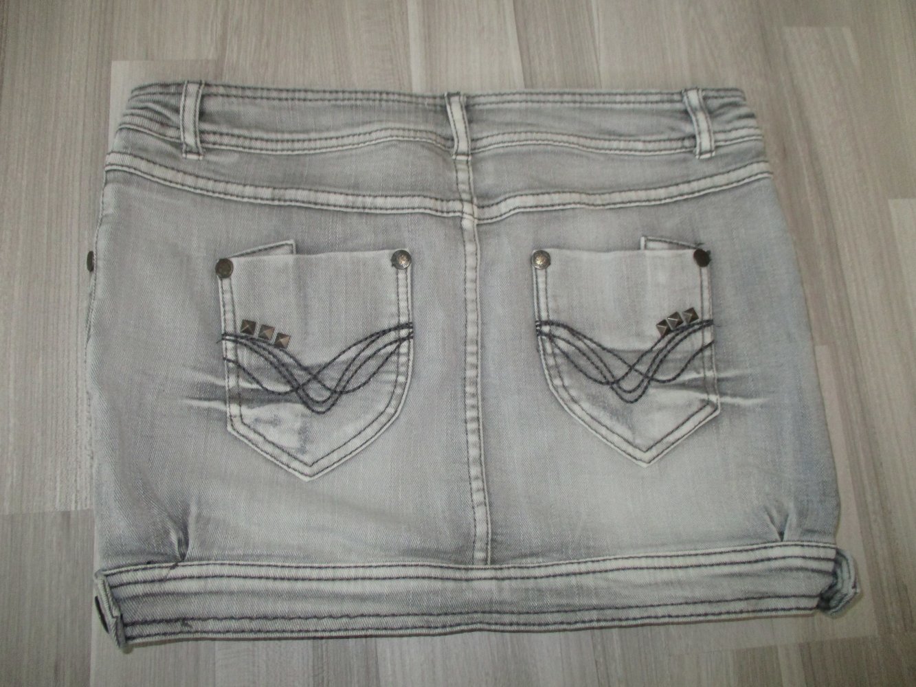 Heller Jeansrock von Crazyworld - Größe 36 - Ungetragen!