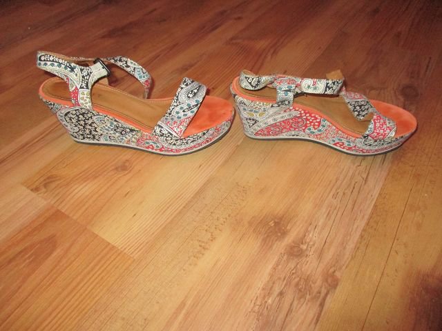 Bunte Esprit Sandalen mit Keilabsatz - Größe 38 - TOP-Zustand! Seventies 70er