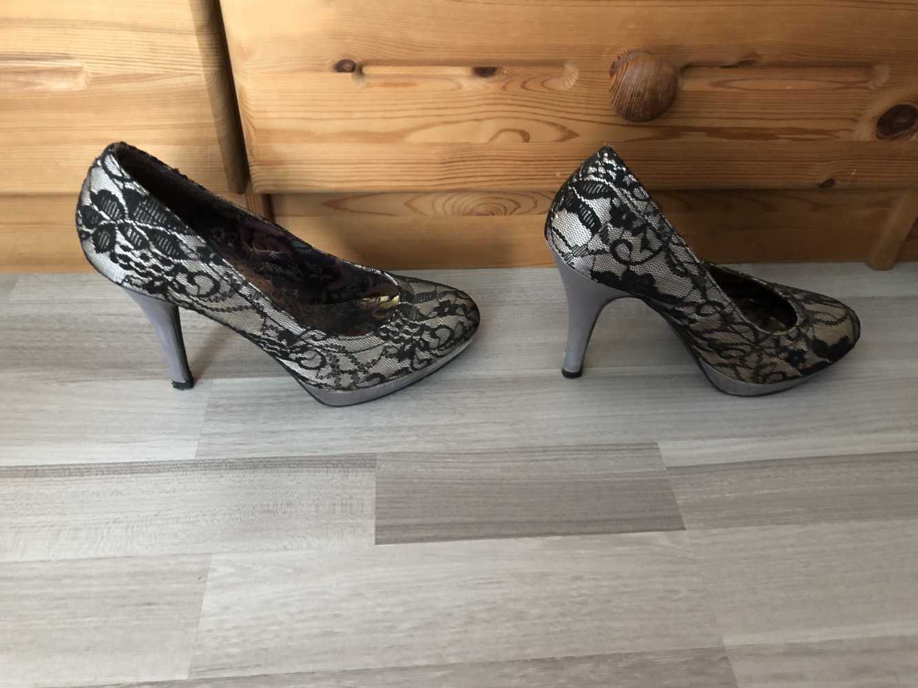 Grau-schwarze High Heels - Größe 38 - TOP! Selten getragen!