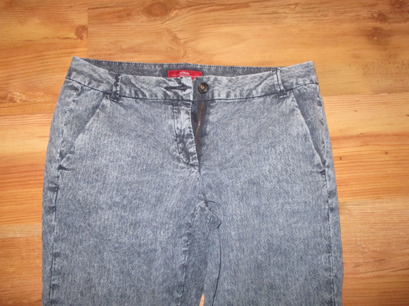 Blaue Jeans mit einem Flechtmuster - s. Oliver - Größe 34 - super Zustand!