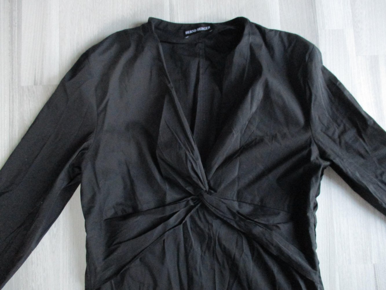 Schwarze Bluse von Bernd Berger .- Größe 36 - TOP-Zustand!