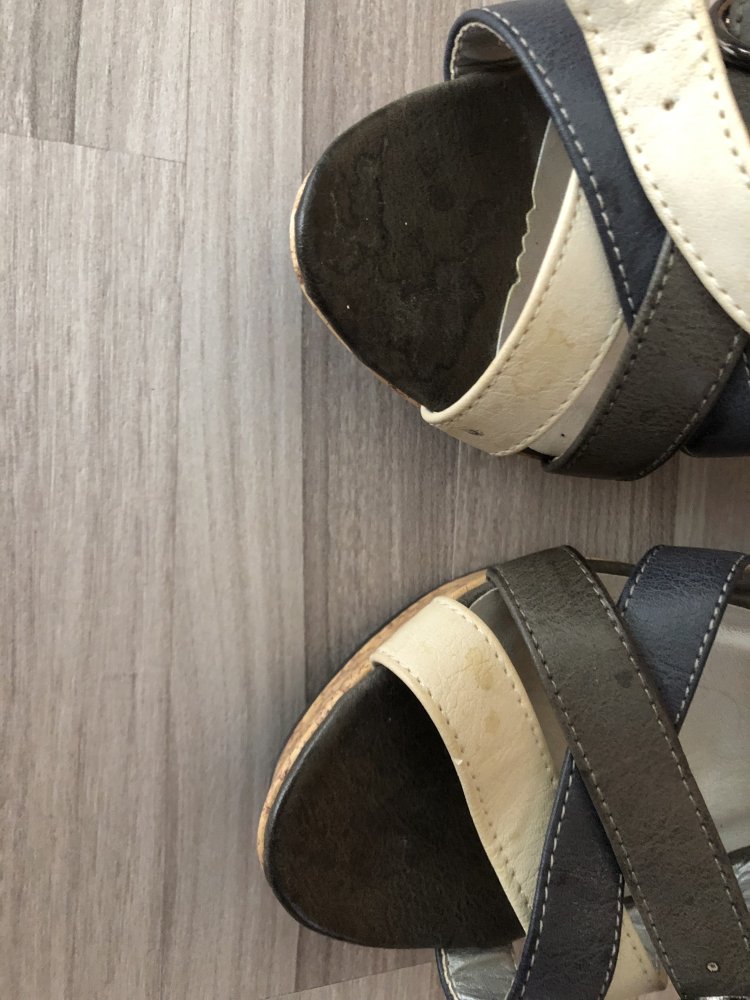 Grau-weiße High Heels - Fuzzies - Größe 38 - Nie getragen!