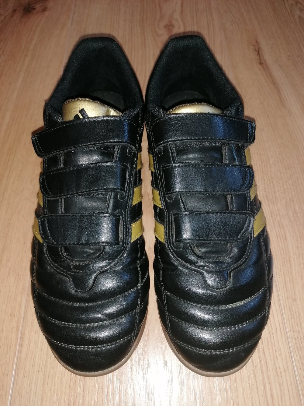 Adidas Questra Hallenfußballschuhe Fußballschuhe Gr. 40 2/3