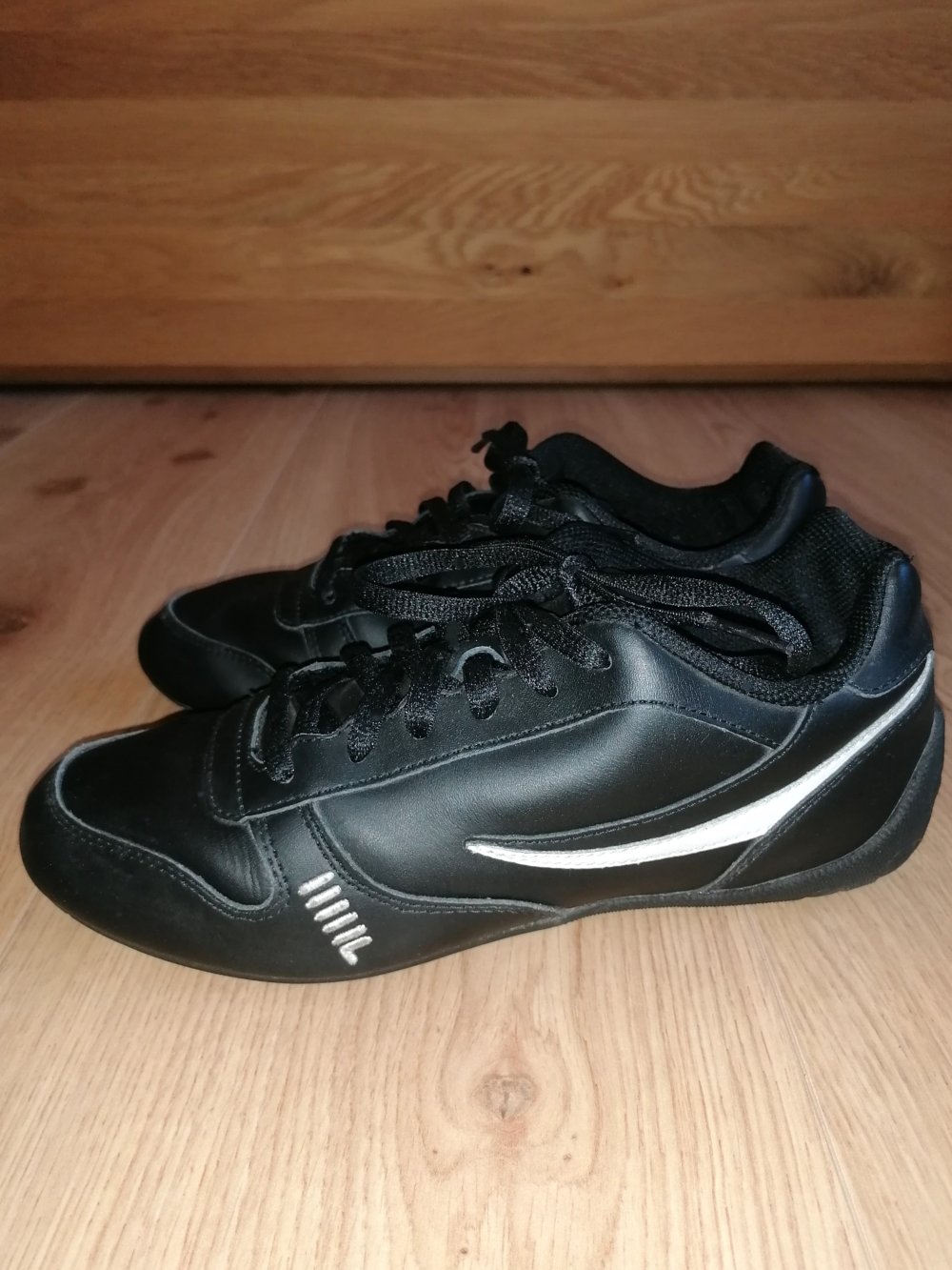 Fila Damen Herren Turnschuhe Sportschuhe Sneaker Gr. 39,5