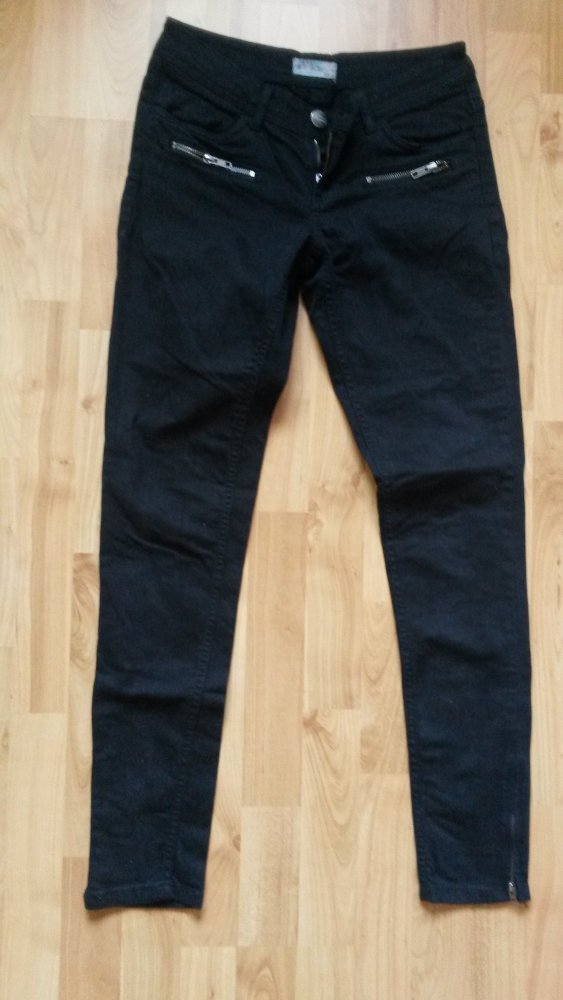 Schwarze Hose mit Reißverschlüssen an den Beinen Gr. 34