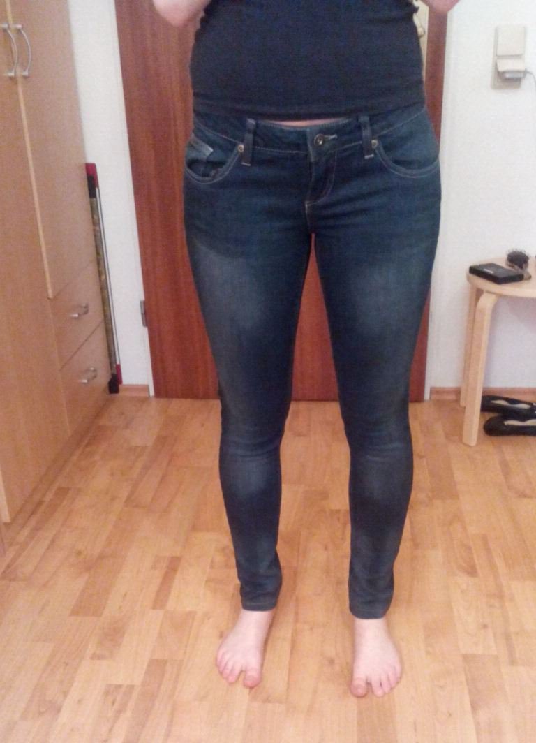 Dunkelblaue Skinny Jeans Gr. 36/38