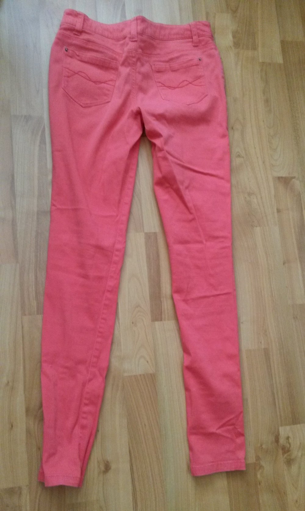 Korallfarbene Skinny Jeans Gr. 34