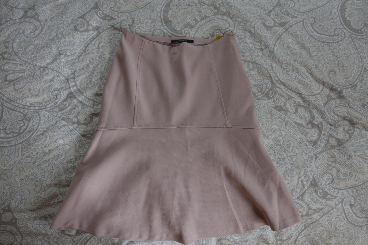 Schicker Rock in Rose