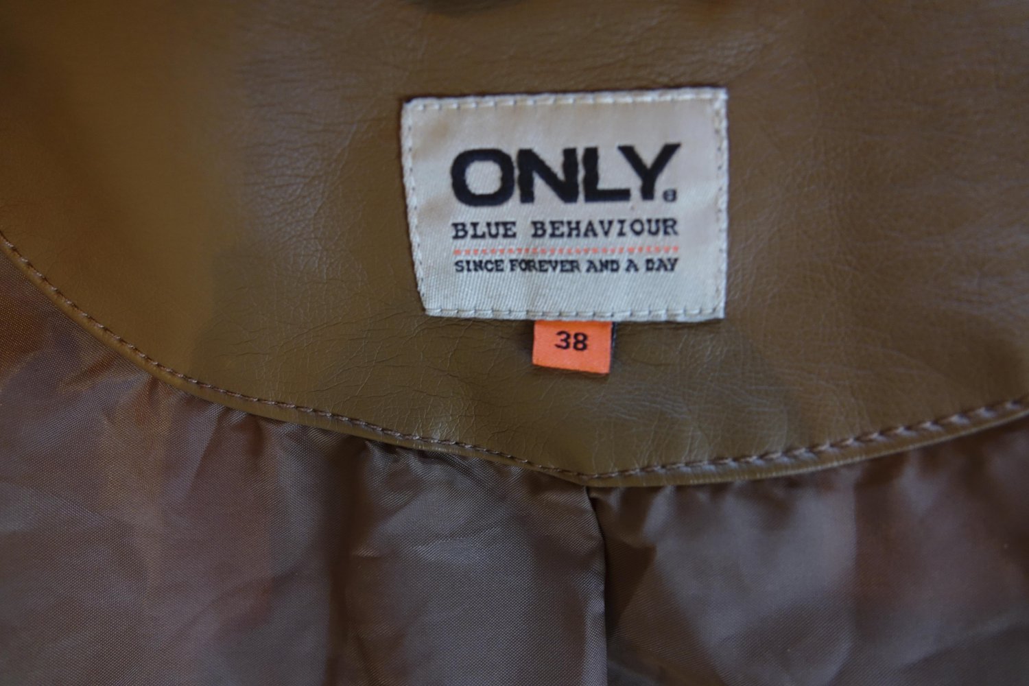 Tolle Lederjacke von Only