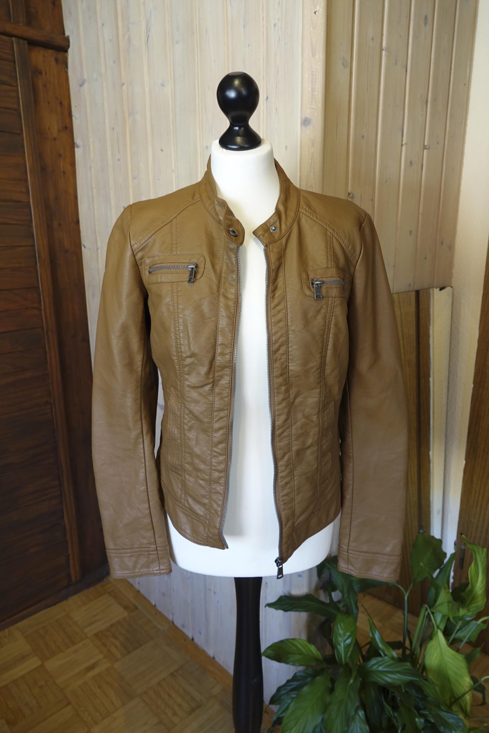Tolle Lederjacke von Only