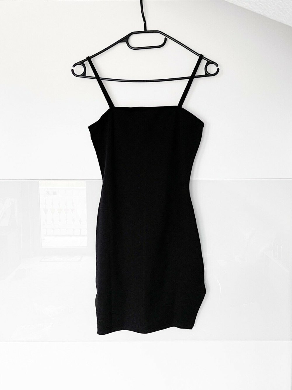 SHEIN Damen Kleid -NEU- Gr. XS / 34 Schwarz / figurbetontes elegantes Damen Kleid mit Schlitz