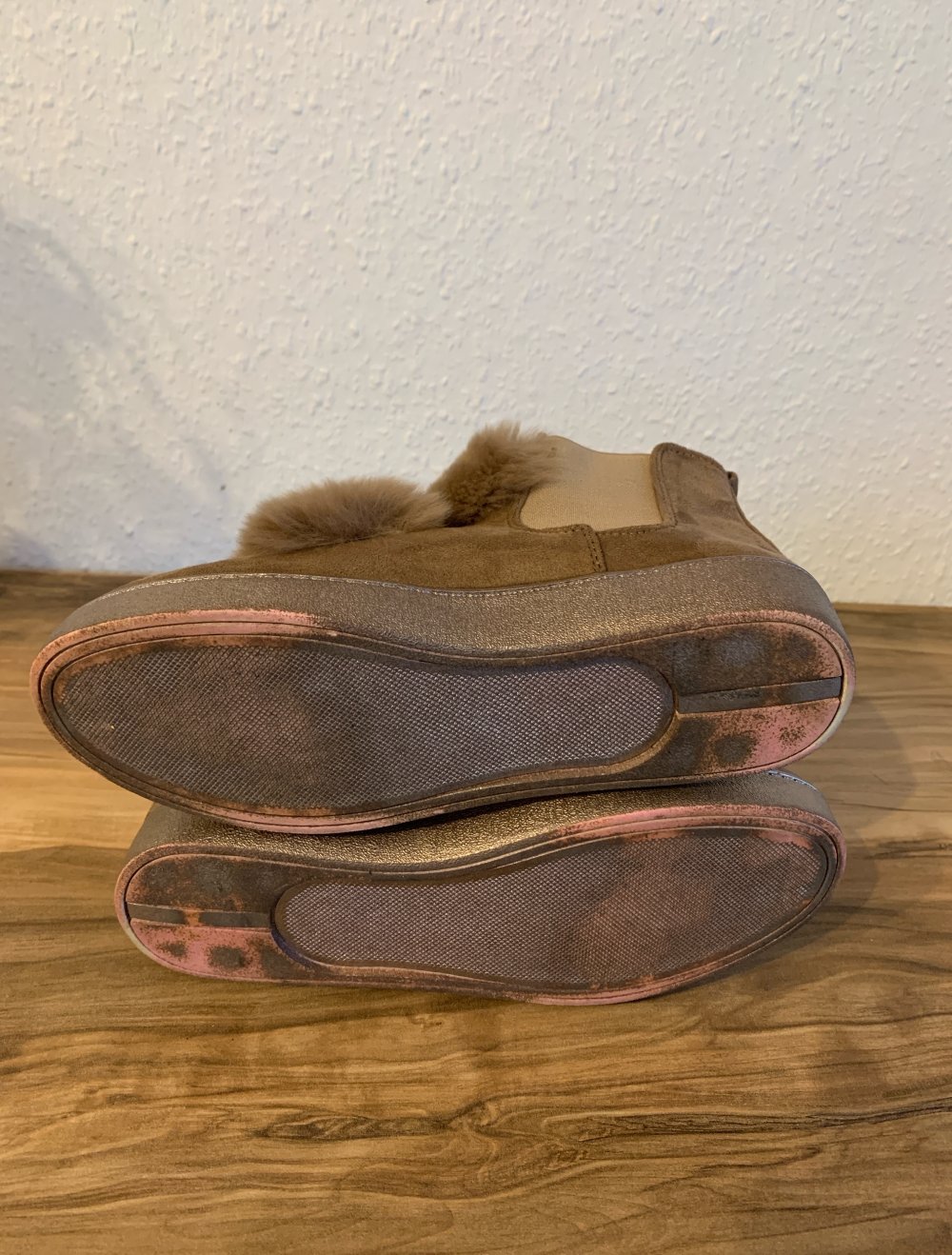 Braune Boots mit Fell