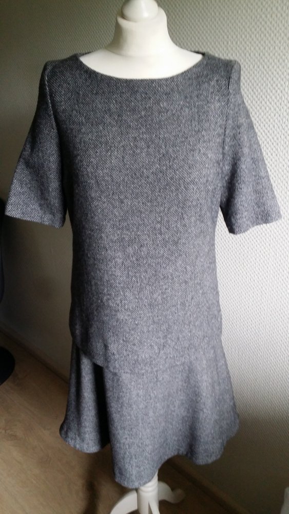 Kleid von Joseph Janard
