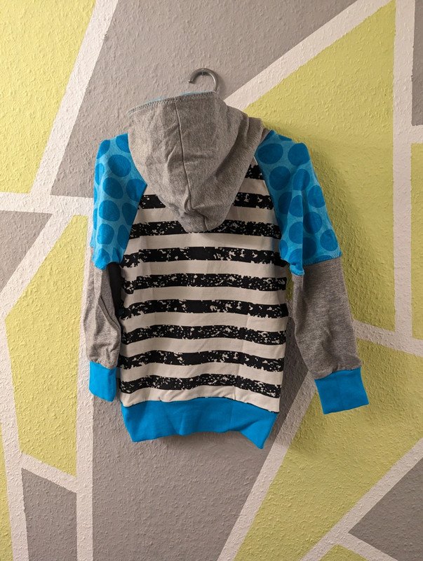 Hoodie Pullover Handmade Gr. 110/116