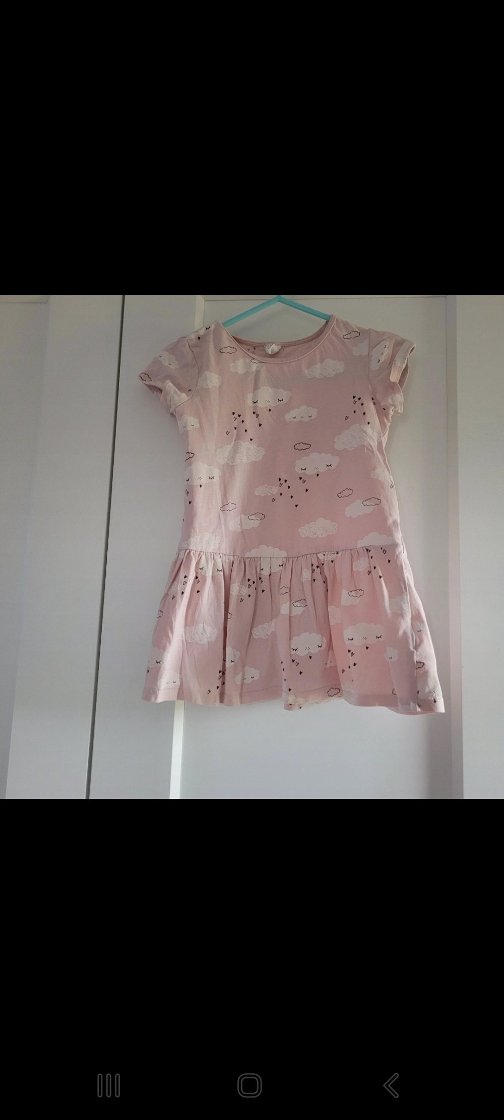 Kleid mit Wolken 