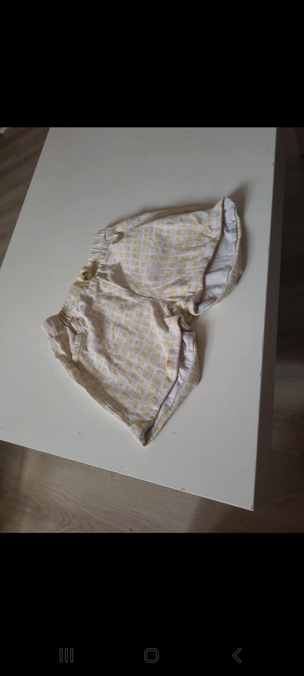 Shorts mit ananas 