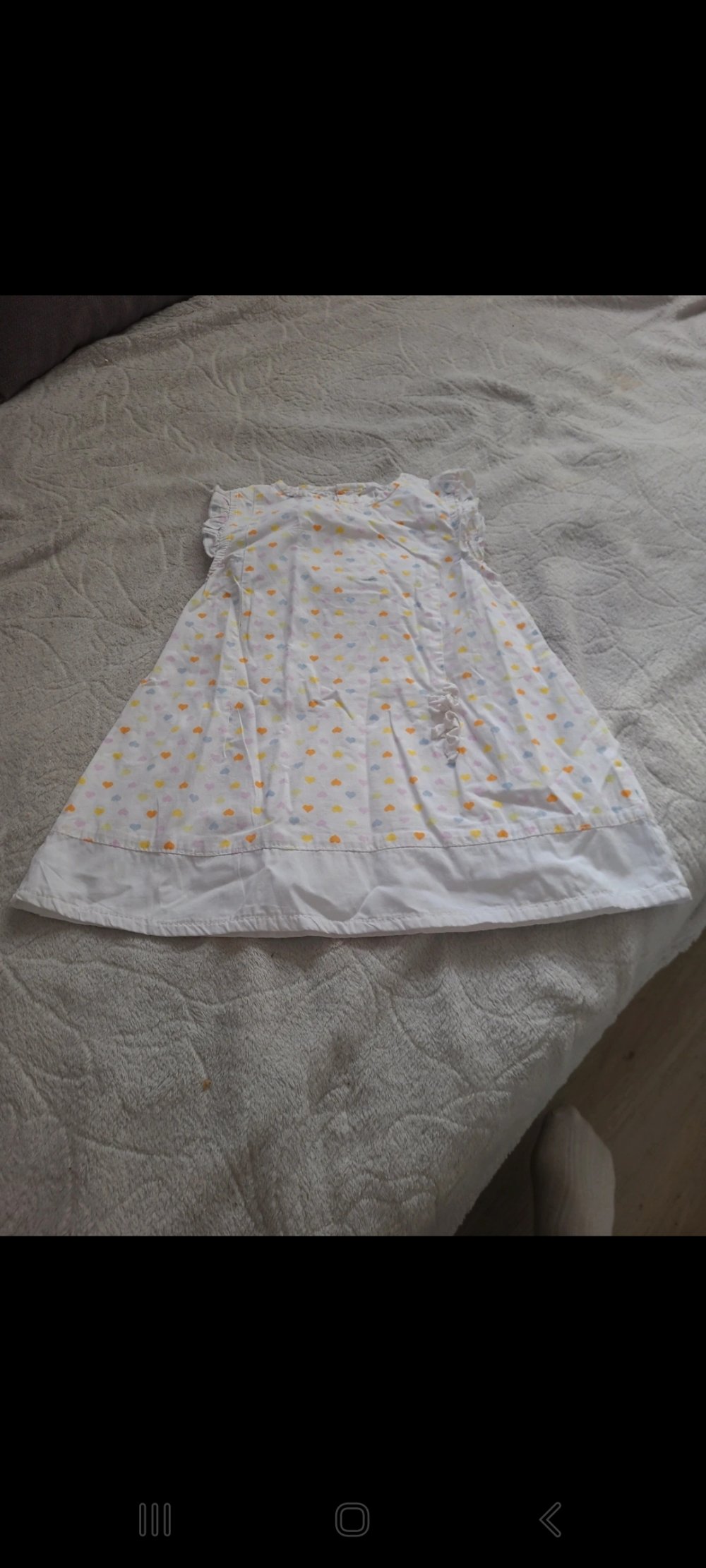 Kleid mit Punkten 