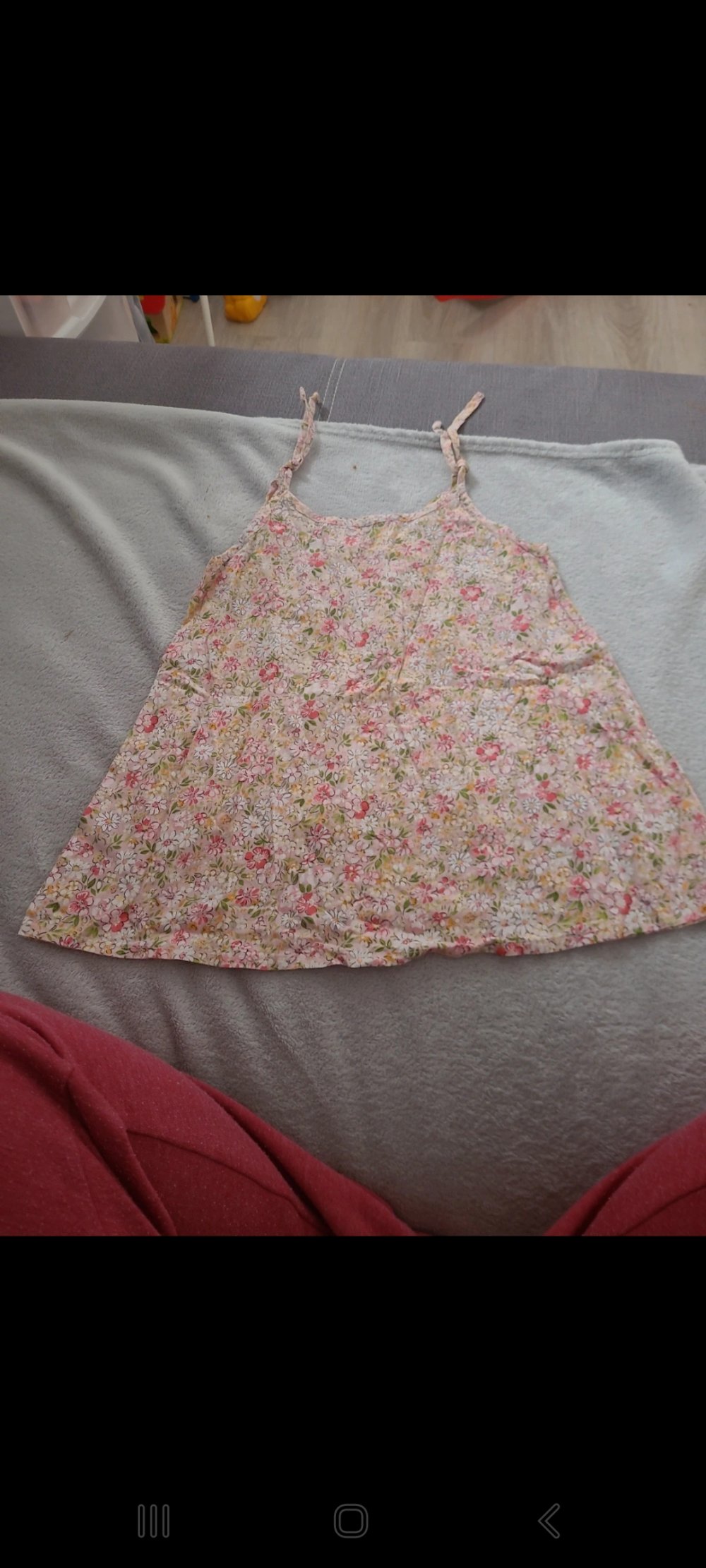 Kleid mit blumen