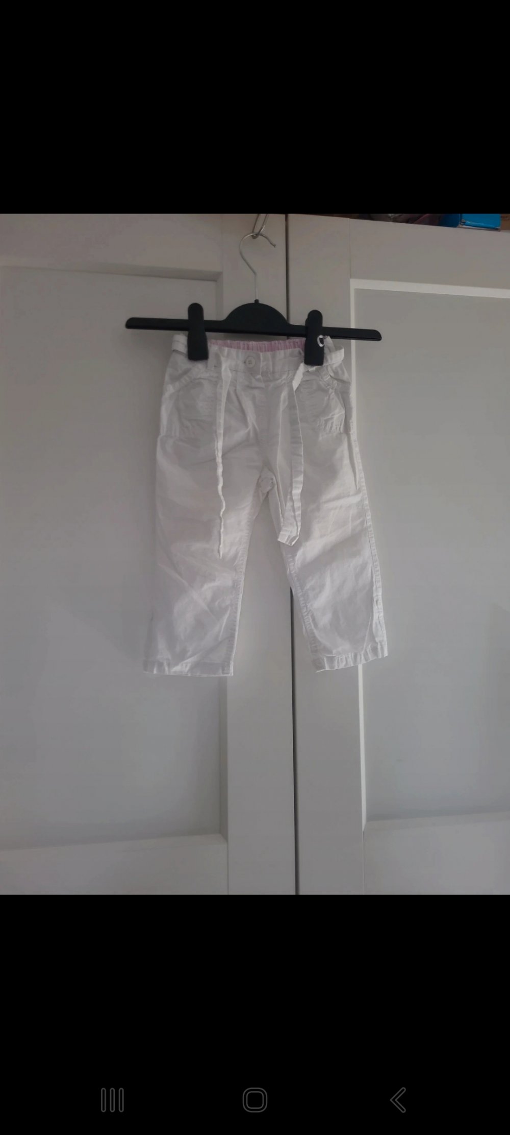 Weiße Hose 