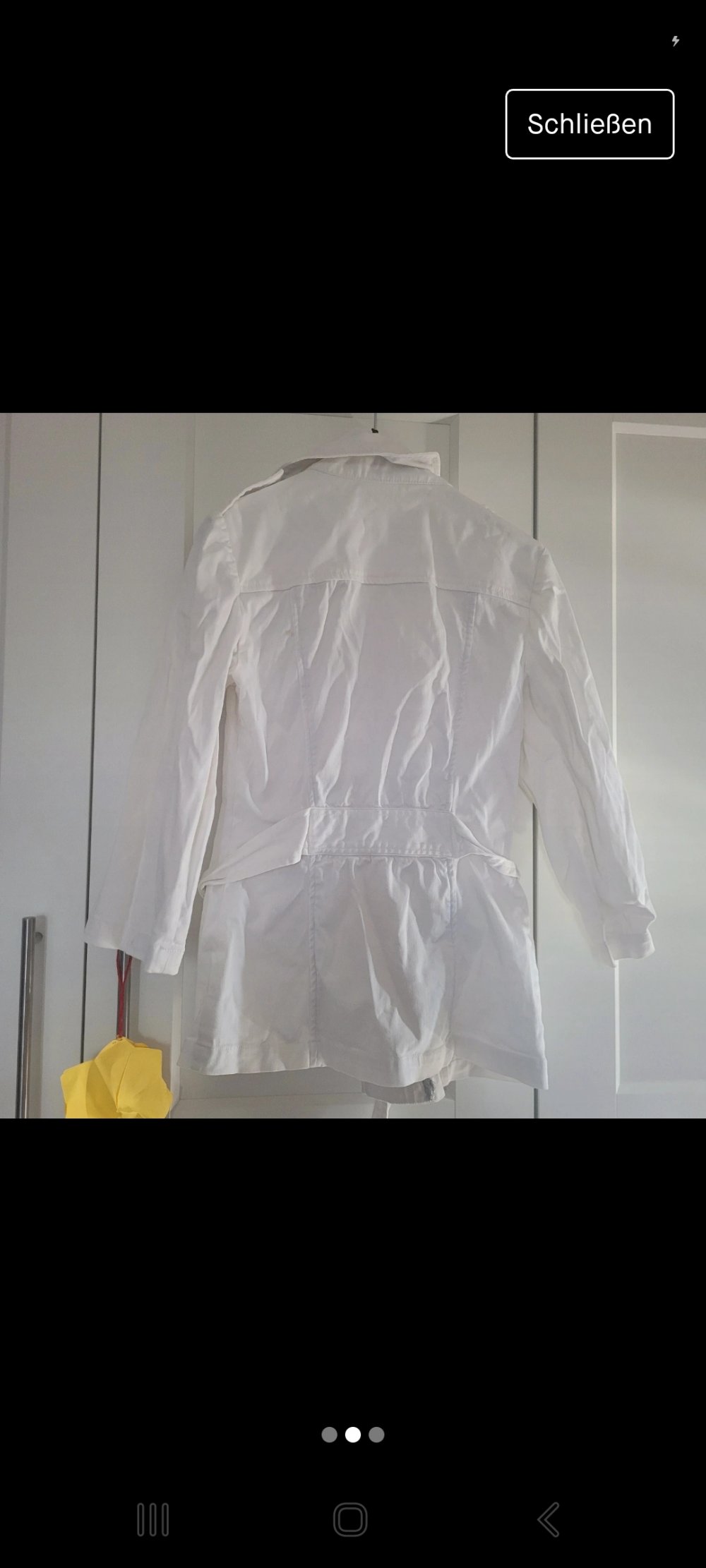 Weiße Jacke 