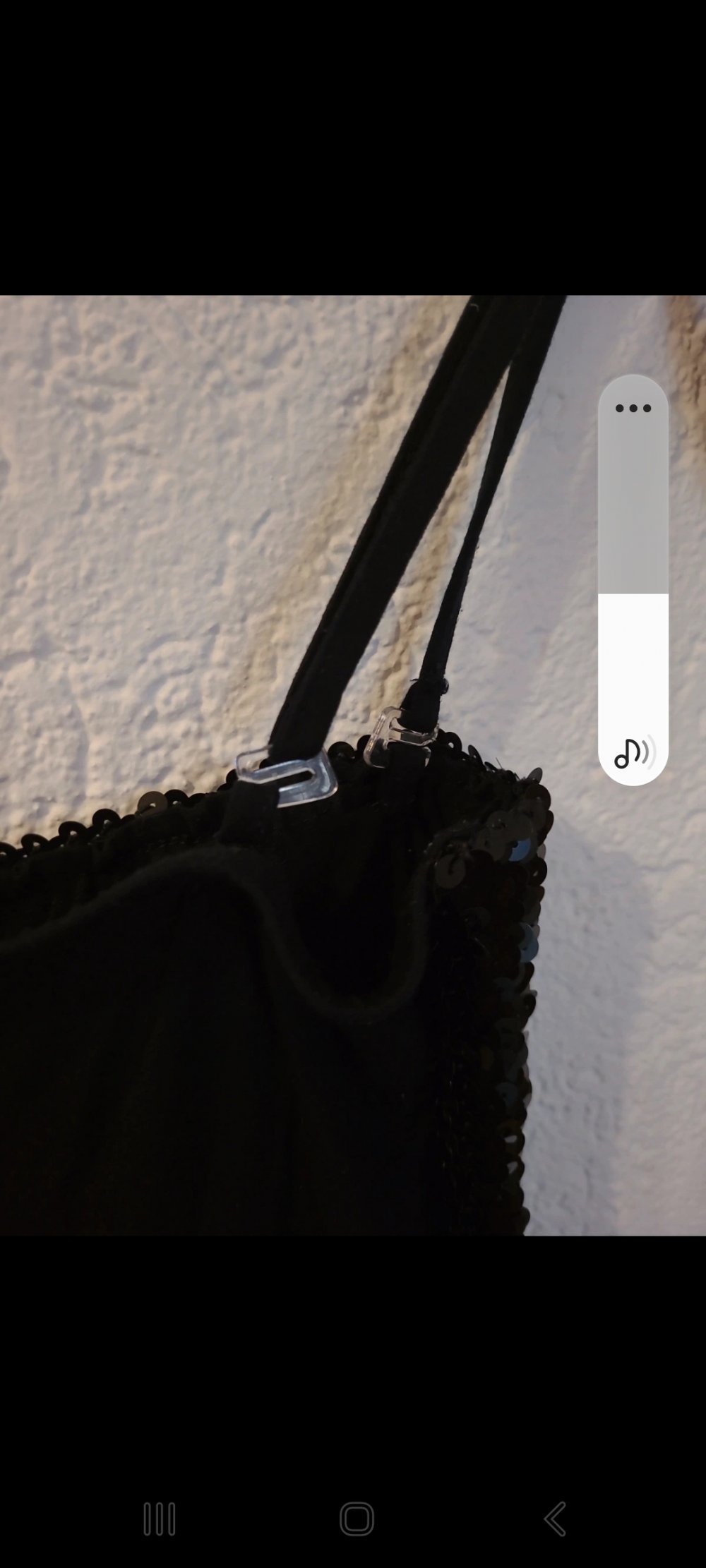 Kleid mit Pailletten 