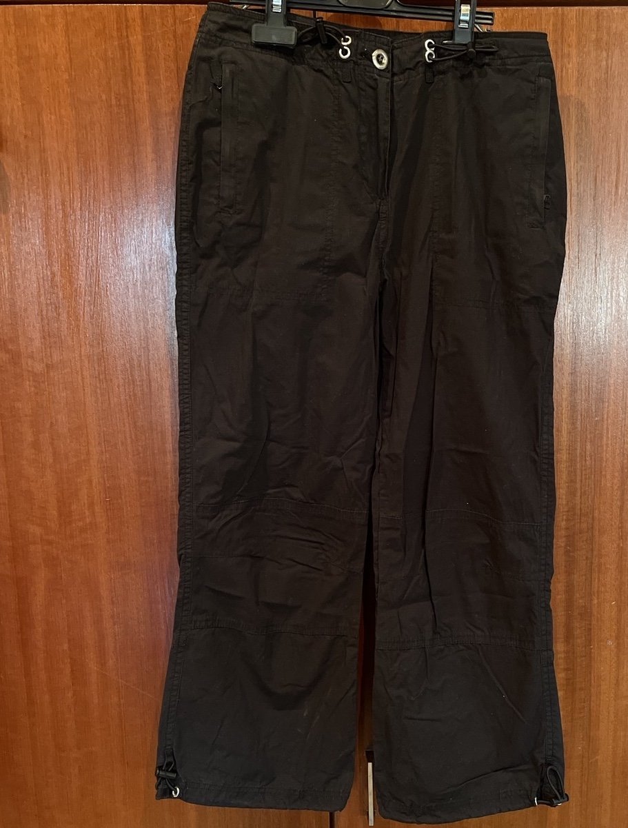 schwarze Freizeithose von Yessica