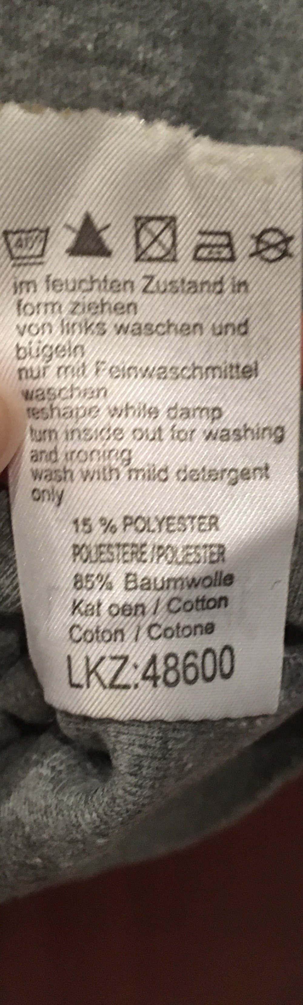 Graues Top von Laura Scott