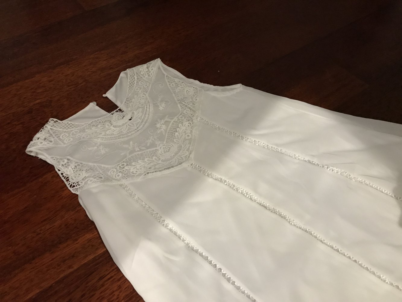 Weisses Kleid